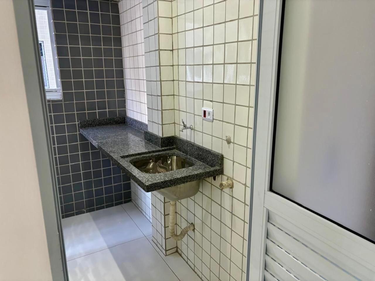 Novo Apto Canto Do Forte, Rua Praia Vista Montanha, Com Wi Fi, Homebeach10, 01 Vaga De Garagem, Melhores Restaurantes Ao Lado Praia Grande  Exterior foto