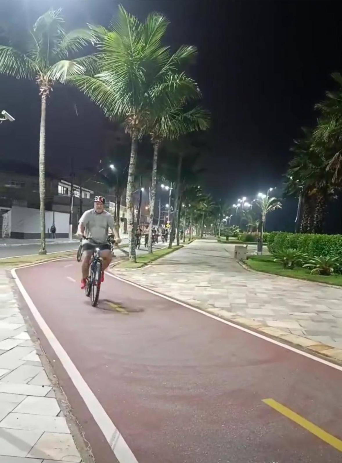 Novo Apto Canto Do Forte, Rua Praia Vista Montanha, Com Wi Fi, Homebeach10, 01 Vaga De Garagem, Melhores Restaurantes Ao Lado Praia Grande  Exterior foto